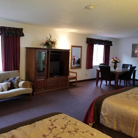 Keystone Boardwalk Inn And Suites Bagian luar foto