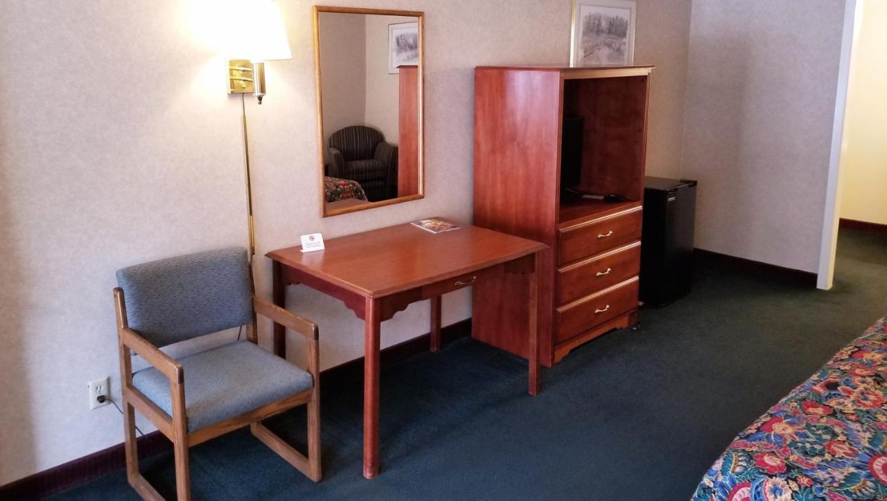 Keystone Boardwalk Inn And Suites Bagian luar foto
