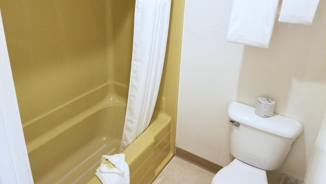 Keystone Boardwalk Inn And Suites Bagian luar foto